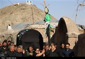 تشییع پیکر تعزیه‌خوان امام حسین(ع) در روستای تیکدر