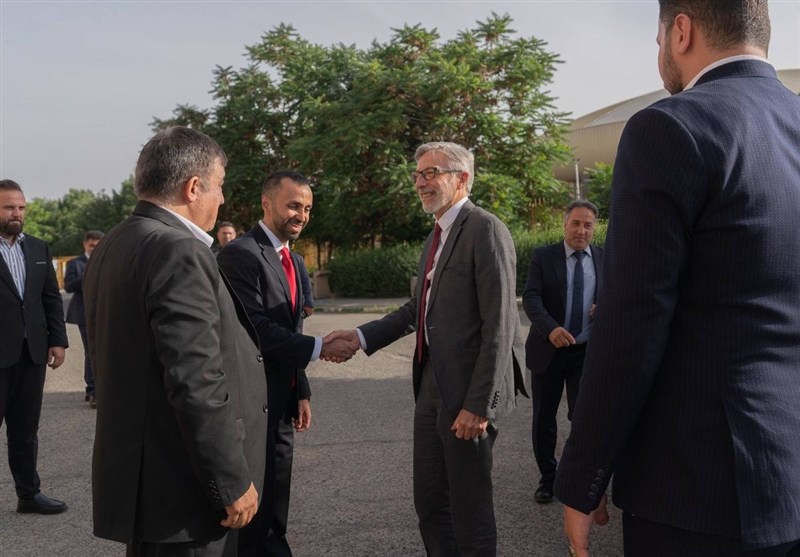 فوتبال , استقلال , 