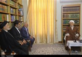 دولت برای بهبود وضعیت اقتصاد در حال تلاش شبانه‌روزی است