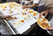 طبخ غذا برای نیازمندان و ایتام در روز عید غدیر