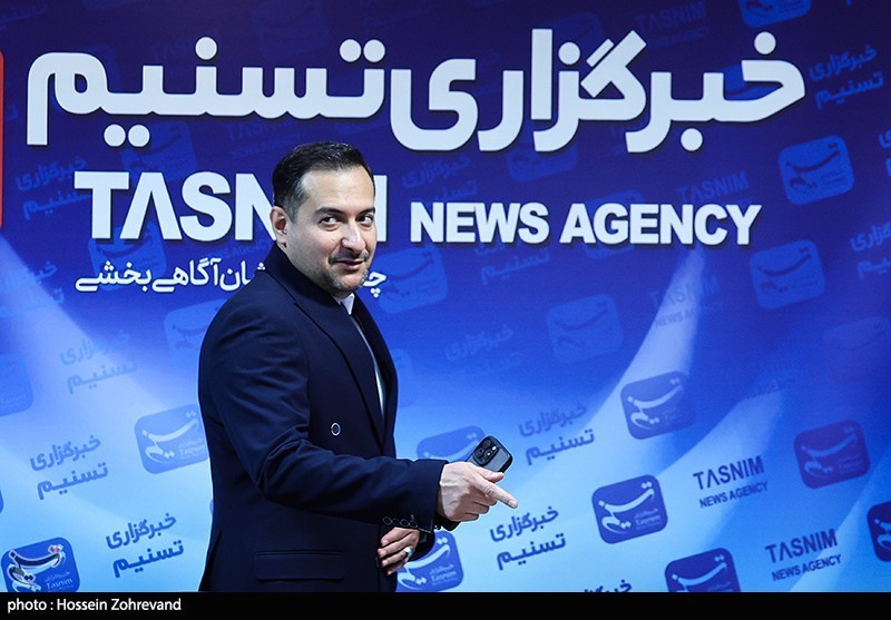 محمد جواد اینانلو مدیر موزه فرش ایران