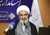 امام جمعه سمنان: وابستگی اقتصادی مسیر نفوذ سلطه‌گران را هموار می‌کند