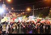 تجلی وحدت و ایستادگی در موج 104