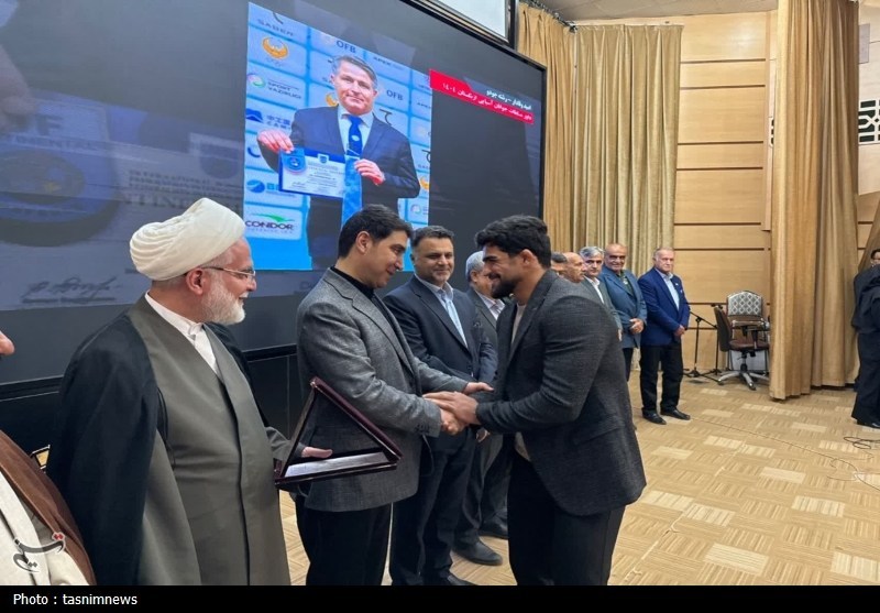 تجلیل از قهرمانان ورزش کردستان؛ روایت افتخار لحظه برافراشته شدن پرچم