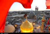 پرچم حرم بانوی کرامت به رنگ عزا درآمد