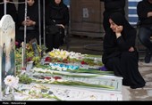 آئین غبارروبی و عطرافشانی مزار شهدای اقتدار و رمضان در تبریز