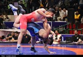 نخستین روز رقابت‌های بین‌المللی کشتی آزاد جام تختی در کرمان