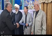 میز خدمت دستگاه قضایی استان بوشهر در مصلی جمعه برپا شد