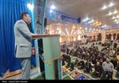 میز خدمت دستگاه قضایی استان بوشهر در مصلی جمعه برپا شد