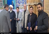 میز خدمت دستگاه قضایی استان بوشهر در مصلی جمعه برپا شد