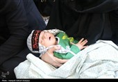 اجتماع مادران و شیرخوارگان حسینی در مهدیه مسجد صاحب‌الزمان (عج) کرمان