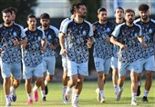 دیدار استقلالی‌ها با کشتی‌گیران