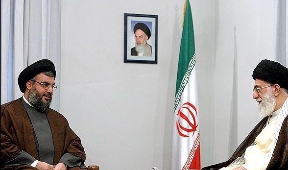 السيد حسن نصر الله , الإمام الخامنئي , آية الله السيد مجتبى الخامنئي ,  تشييع الامام الخامنئي , قائد الثورة الإسلامية , 