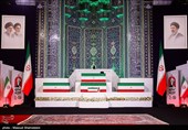 ضیوف ومسؤولون أجانب یقدّمون التعازی ویؤدّون التحیة لجثمان الإمام الشهید/1