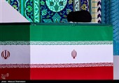 ضیوف ومسؤولون أجانب یقدّمون التعازی ویؤدّون التحیة لجثمان الإمام الشهید/1