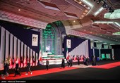 ضیوف ومسؤولون أجانب یقدّمون التعازی ویؤدّون التحیة لجثمان الإمام الشهید/1