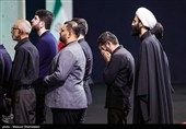 ضیوف ومسؤولون أجانب یقدّمون التعازی ویؤدّون التحیة لجثمان الإمام الشهید/1