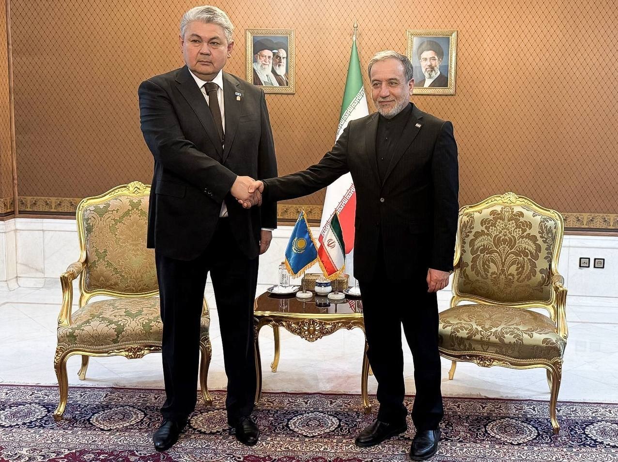 تشییع رهبر شهید , جمهوری اسلامی ایران , بدرقه آقای شهید ایران , تشییع آیتاللهالعظمی سید علی خامنهای , تشییع امام شهید ,