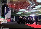 ضیوف ومسؤولون أجانب یقدّمون التعازی ویؤدّون التحیة لجثمان الإمام الشهید/1