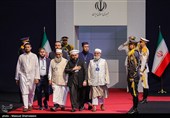 ضیوف ومسؤولون أجانب یقدّمون التعازی ویؤدّون التحیة لجثمان الإمام الشهید/1