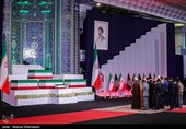 ضیوف ومسؤولون أجانب یقدّمون التعازی ویؤدّون التحیة لجثمان الإمام الشهید/1