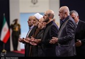 ضیوف ومسؤولون أجانب یقدّمون التعازی ویؤدّون التحیة لجثمان الإمام الشهید/1