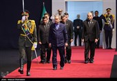 رؤساء الدول والمسؤولون الأجانب یؤدون تحیة الوداع للجثمان الطاهر للإمام الشهید (رض)
