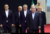 رؤساء الدول والمسؤولون الأجانب یؤدون تحیة الوداع للجثمان الطاهر للإمام الشهید (رض)