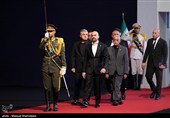 رؤساء الدول والمسؤولون الأجانب یؤدون تحیة الوداع للجثمان الطاهر للإمام الشهید (رض)