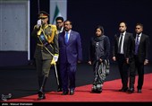 رؤساء الدول والمسؤولون الأجانب یؤدون تحیة الوداع للجثمان الطاهر للإمام الشهید (رض)