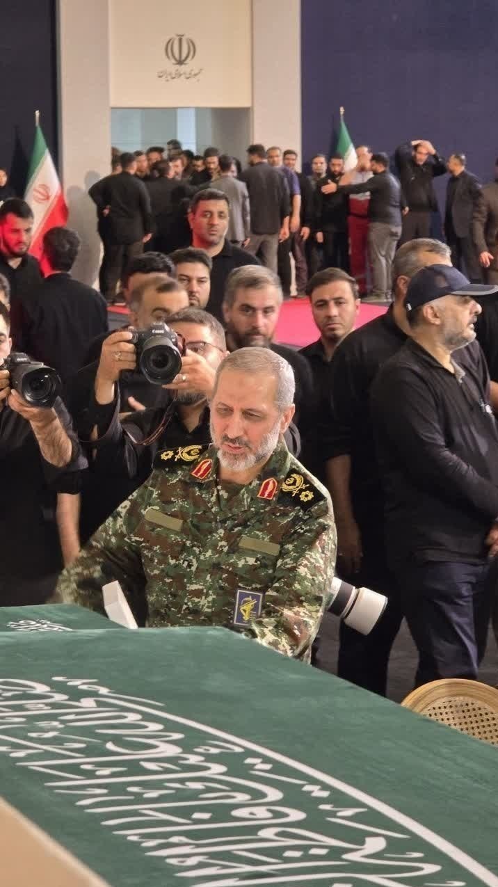 بدرقه آقای شهید ایران , تشییع آیت‌الله‌العظمی سید علی خامنه‌ای , تشییع امام شهید , 