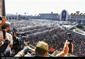 مراسم اقامه نماز بر پیکر امام شهید امت