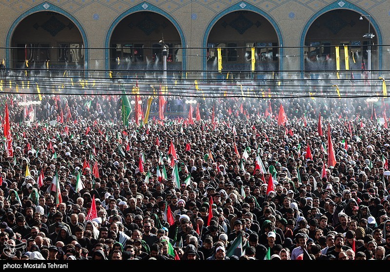 مراسم اقامه نماز بر پیکر امام شهید امت -3