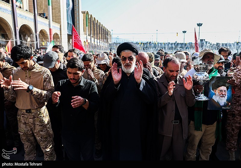  تشييع الامام الخامنئي , قائد الأمة المجاهد الشهيد  , قائد الثورة الإسلامية , 