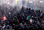 مراسم اقامه نماز بر پیکر امام شهید امت -4