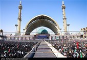مراسم اقامه نماز بر پیکر امام شهید امت -4