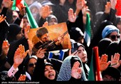مراسم اقامه نماز بر پیکر امام شهید امت -4