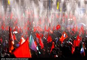 مراسم اقامه نماز بر پیکر امام شهید امت -4