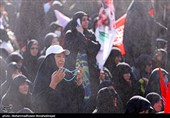 مراسم اقامه نماز بر پیکر امام شهید امت -4