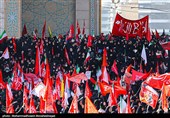 مراسم اقامه نماز بر پیکر امام شهید امت -4