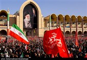 مراسم اقامه نماز بر پیکر امام شهید امت -4