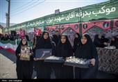 بدرقه زائران مراسم وداع با رهبر شهید انقلاب - شیراز