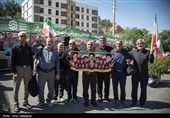 بدرقه زائران مراسم وداع با رهبر شهید انقلاب - شیراز