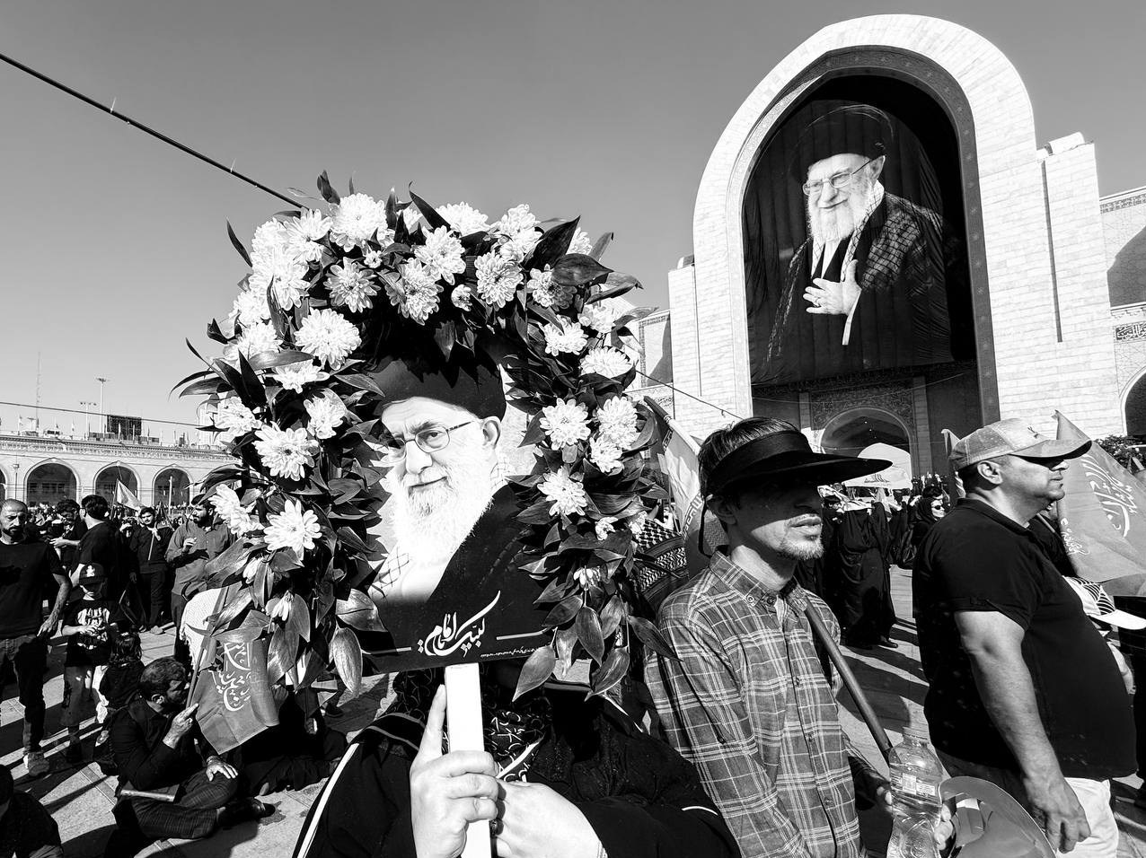 بدرقه آقای شهید ایران , تشییع آیت‌الله‌العظمی سید علی خامنه‌ای , 