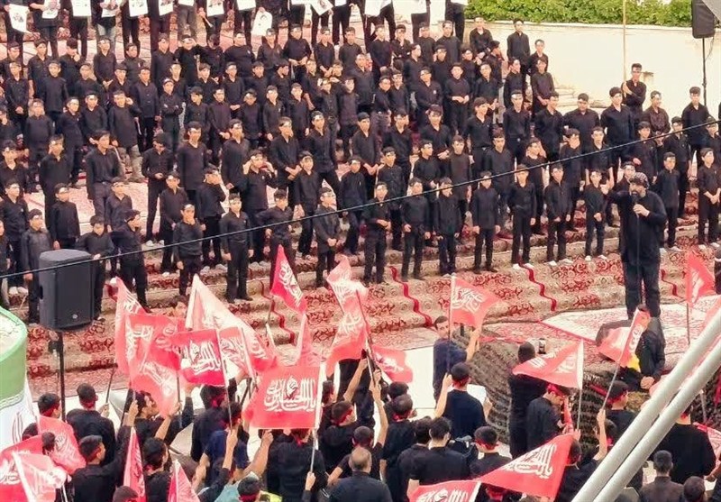 تشییع امام شهید , تشییع آیت‌الله‌العظمی سید علی خامنه‌ای , تشییع رهبر شهید , نوجوان انقلابی , مشهد مقدس , اخبار مشهد , خراسان رضوی , 