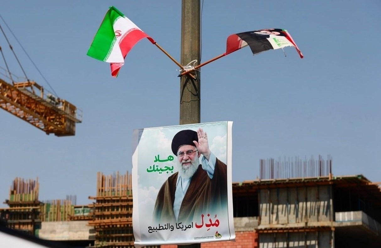 کشور عراق , شهر نجف اشرف , کربلا , مراسم تشییع , تشییع رهبر شهید , تشییع امام شهید , تشییع آیتاللهالعظمی سید علی خامنهای , بدرقه آقای شهید ایران ,