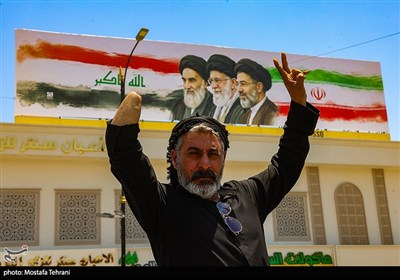النجف الأشرف قبیل انطلاق مراسم التشییع الملیونیة لقائد الأمة الشهید