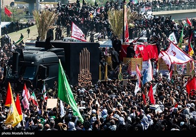 تشییع ملیونی لجثمان «قائد الأمة الشهید» فی النجف الأشرف