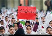 تجمع دو هزار نفری دانش آموزان زنجانی