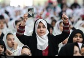 تجمع دو هزار نفری دانش آموزان زنجانی